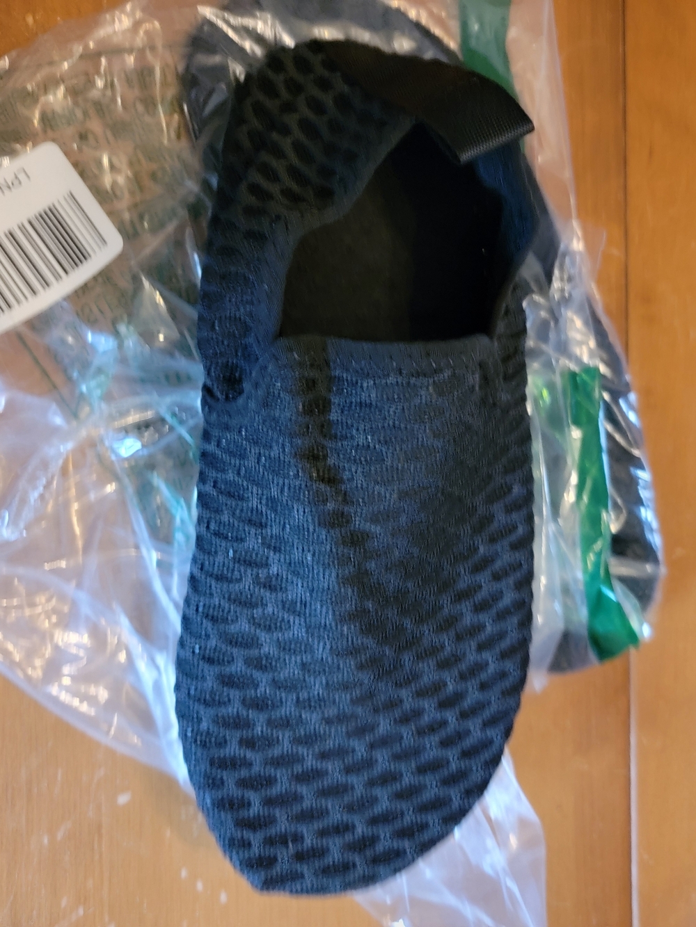 Black Slip-On Water Shoes Size 40/41 NWT